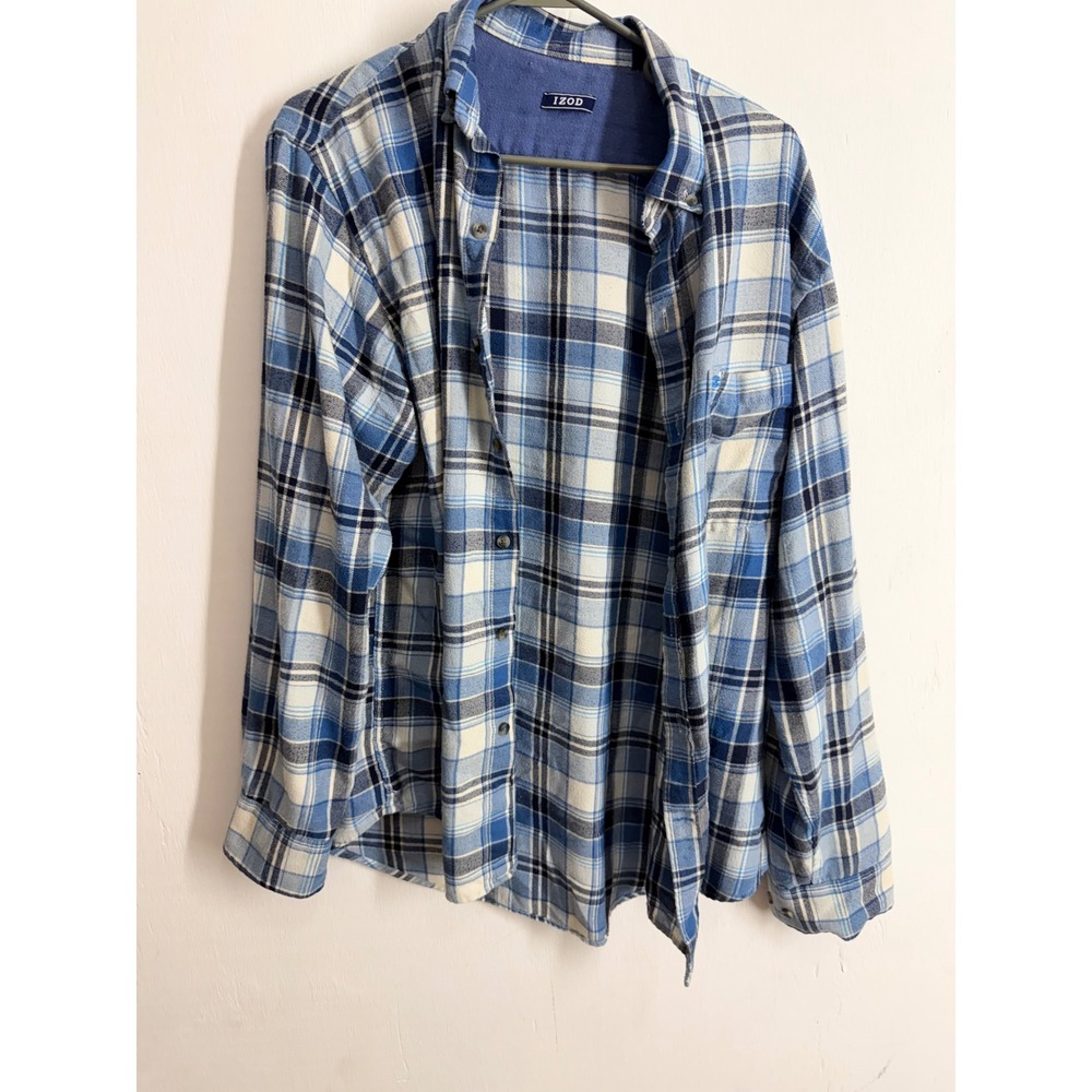 IZOD Mens Flannel Shirt Medium Blue White Plaid Long Sleeve Button Down Pocket